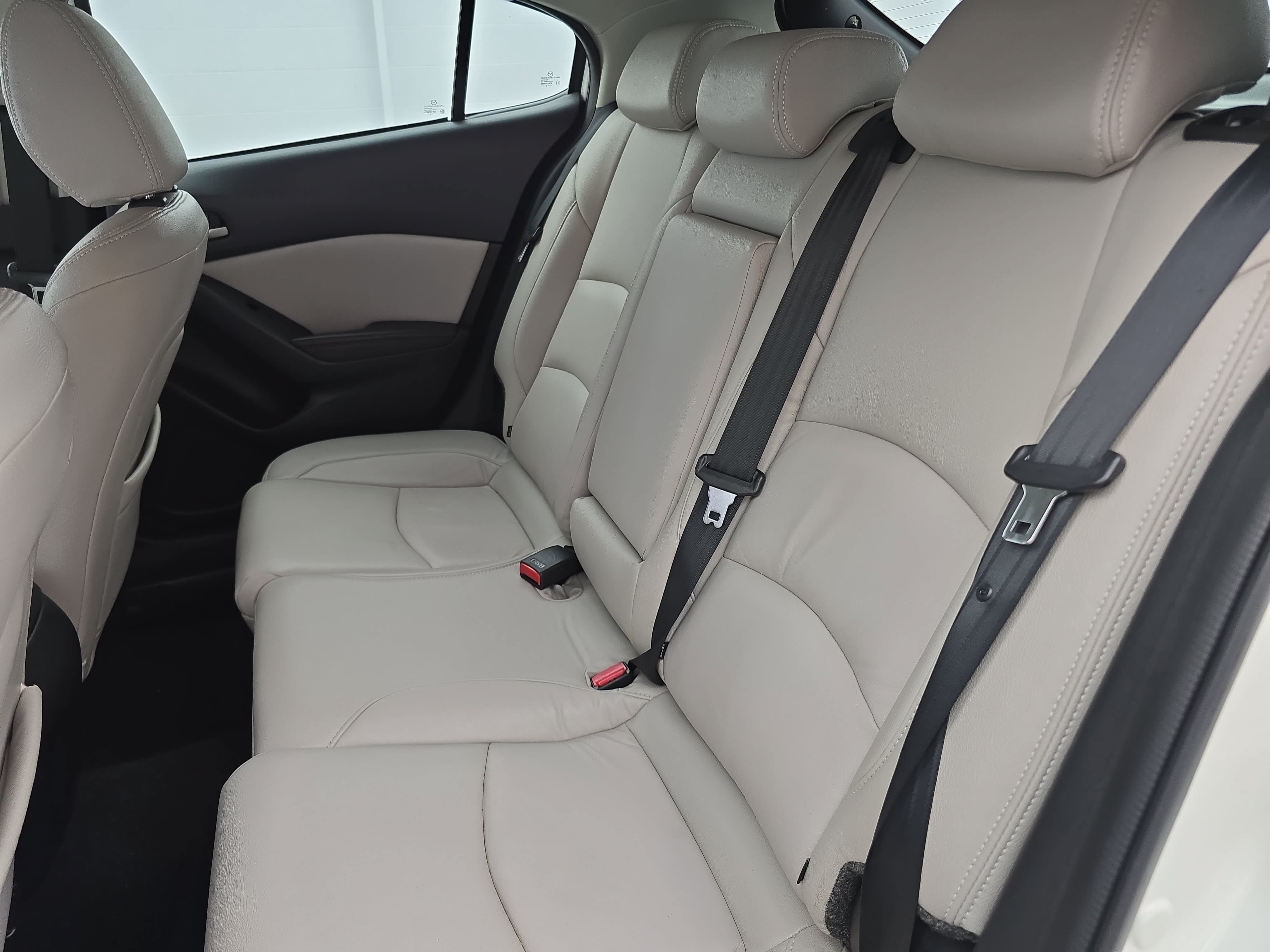 Used 2014 MAZDA MAZDA3 i Grand Touring FWD image 13