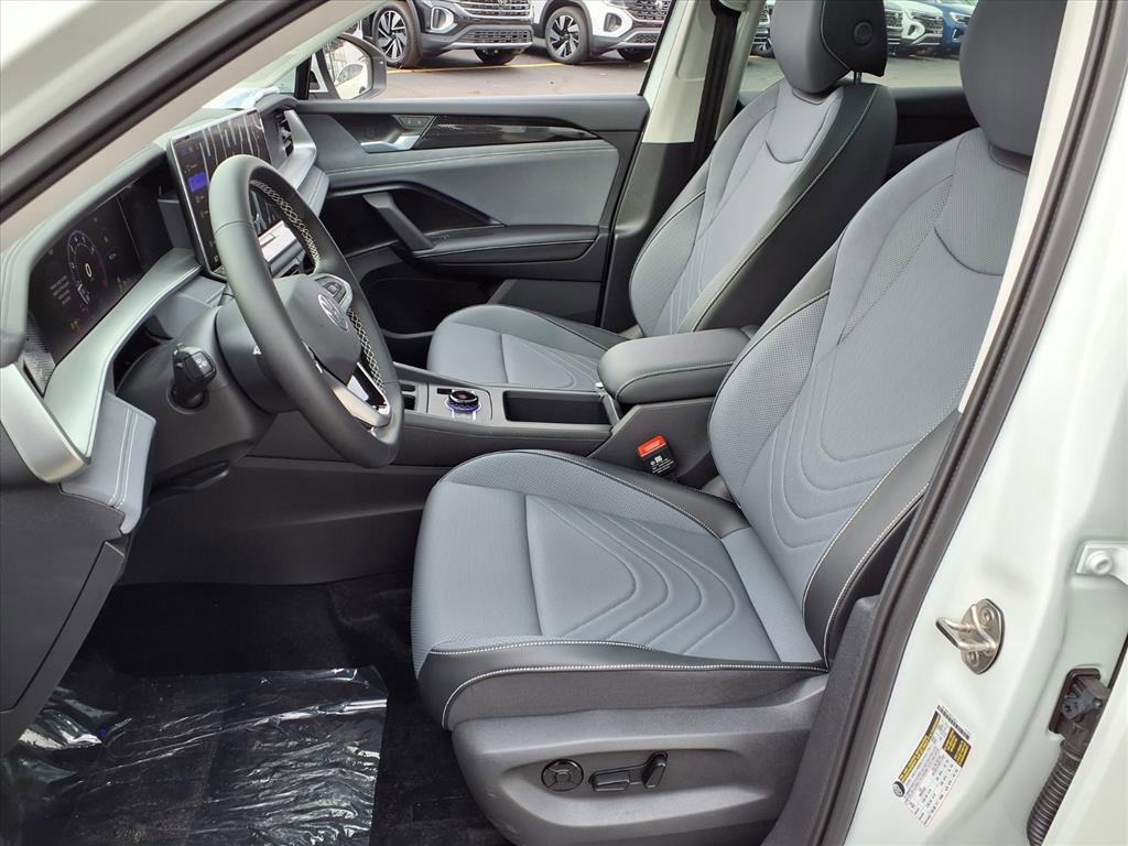 New 2026 Volkswagen Tiguan SE image 4