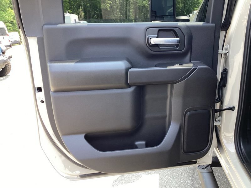 New 2026 Chevrolet Silverado 2500 Custom w/ Custom Convenience Package AWD/4WD image 18