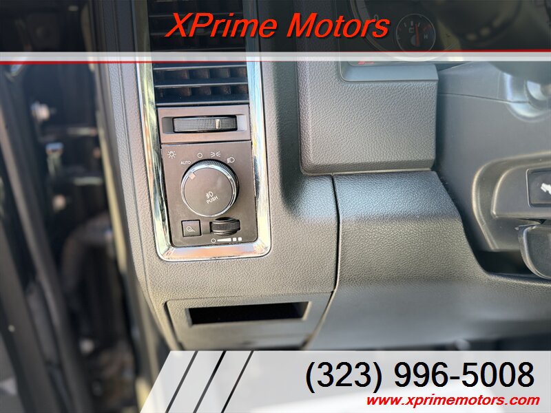 Used 2012 RAM 1500 Laramie RWD image 16