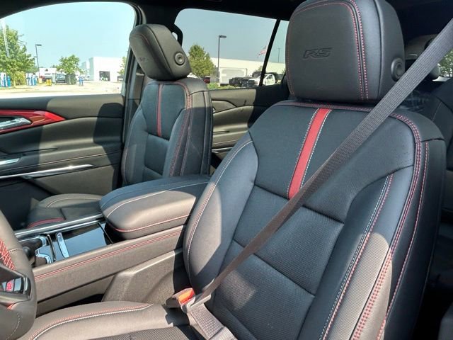 New 2026 Chevrolet Traverse RS w/ LPO, Floor Liner Package image 35