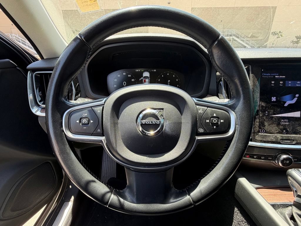 Used 2021 Volvo S60 T5 Momentum FWD image 14