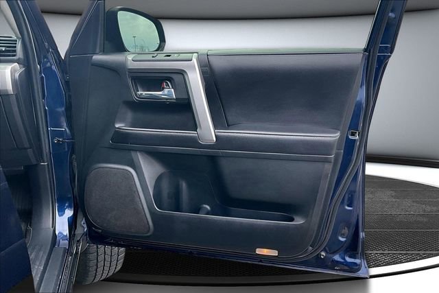 Used 2017 Toyota 4Runner SR5 Premium AWD/4WD image 27