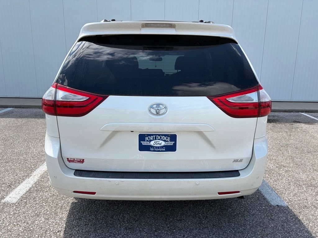 Used 2015 Toyota Sienna XLE w/ XLE Navigation Package FWD image 6