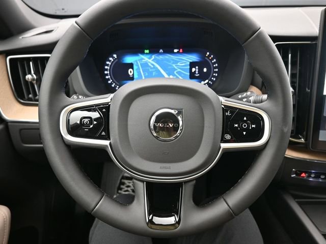 New 2026 Volvo XC60 B5 Plus w/ Protection Package Premier AWD/4WD image 25