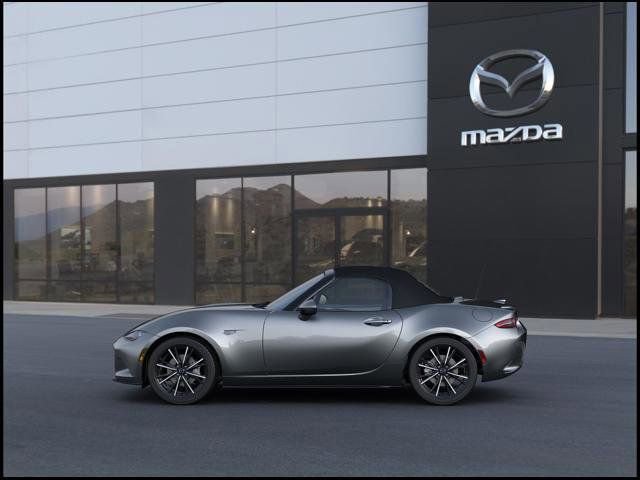 New 2026 MAZDA MX-5 Miata Grand Touring RWD image 3