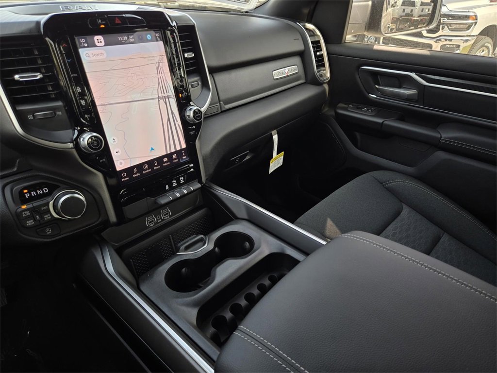 New 2026 RAM 1500 4x4 Crew Cab image 17