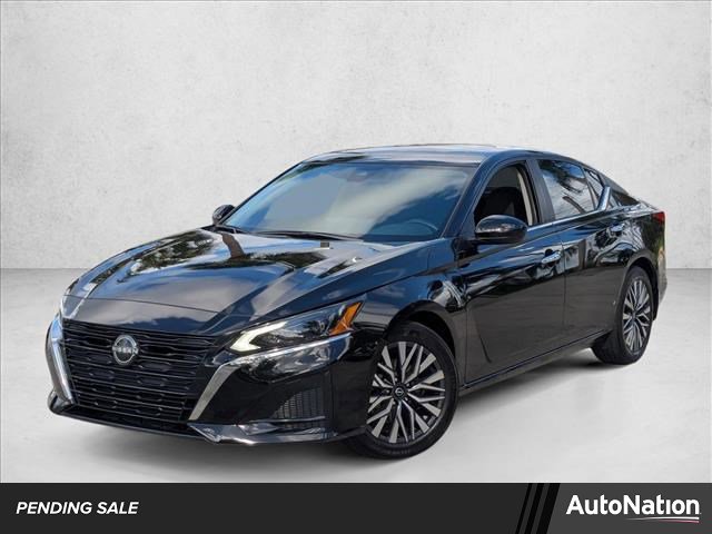 Used 2024 Nissan Altima 2.5 SV w/ SV Premium Package