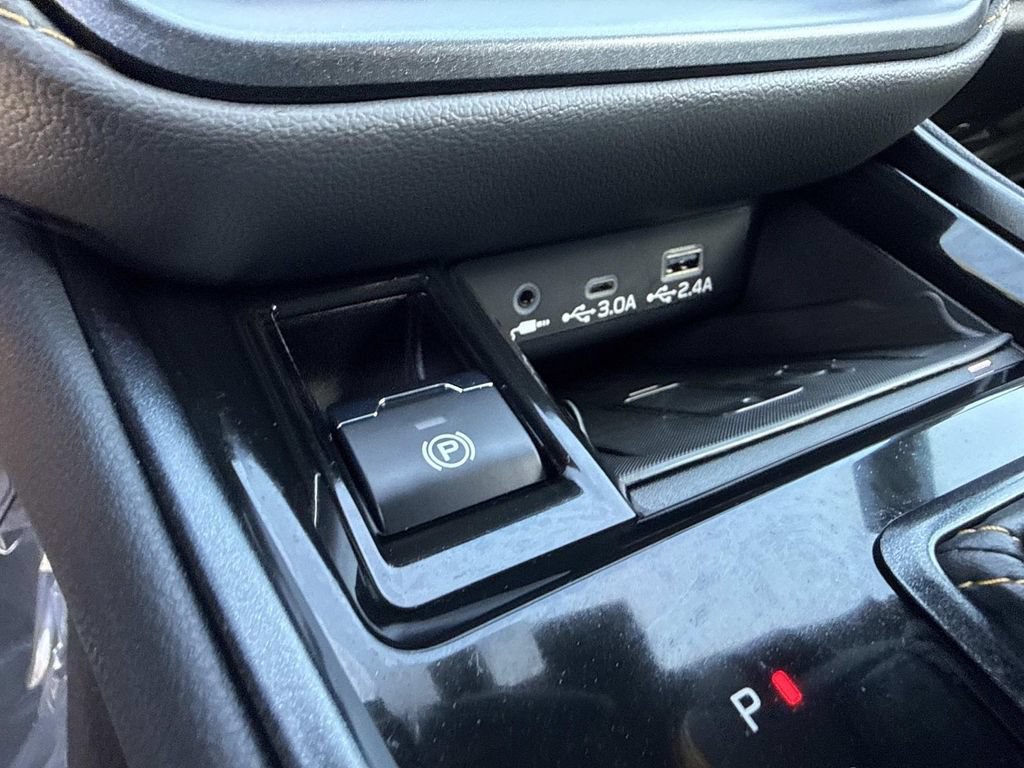 Used 2025 Subaru Outback Wilderness w/ Wilderness Package AWD/4WD image 33