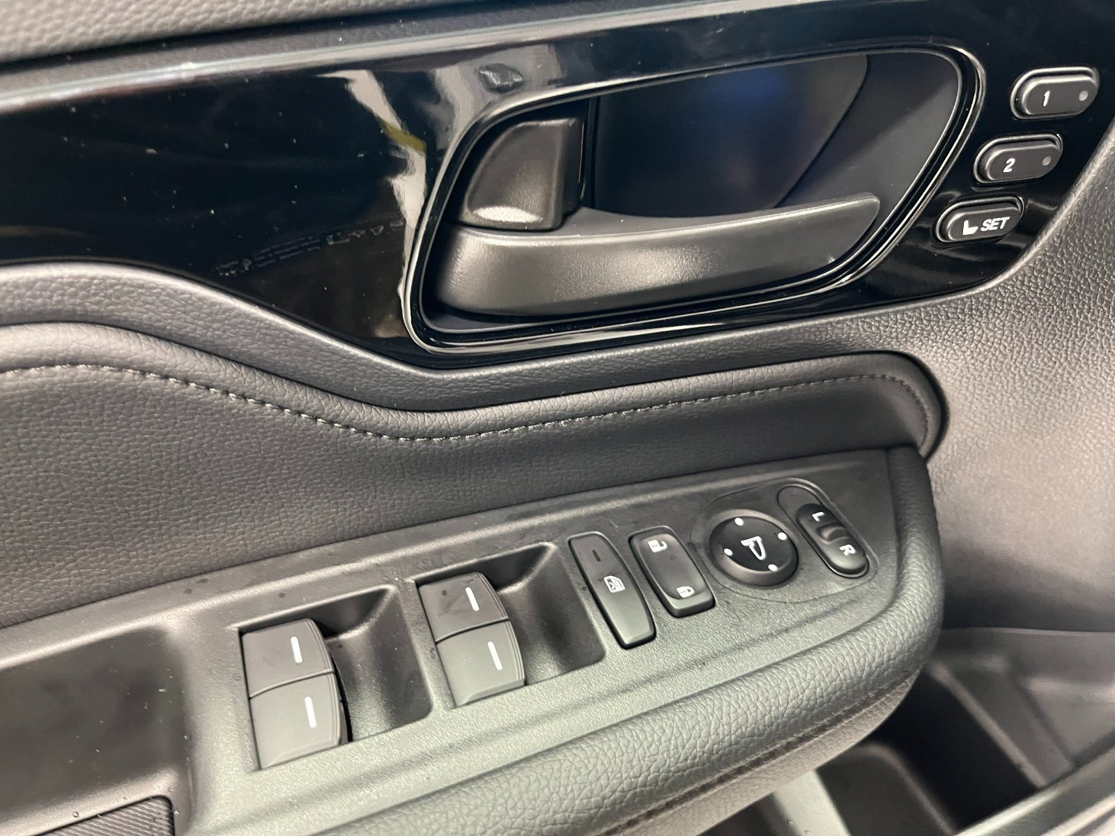 New 2027 Honda Odyssey Touring image 9