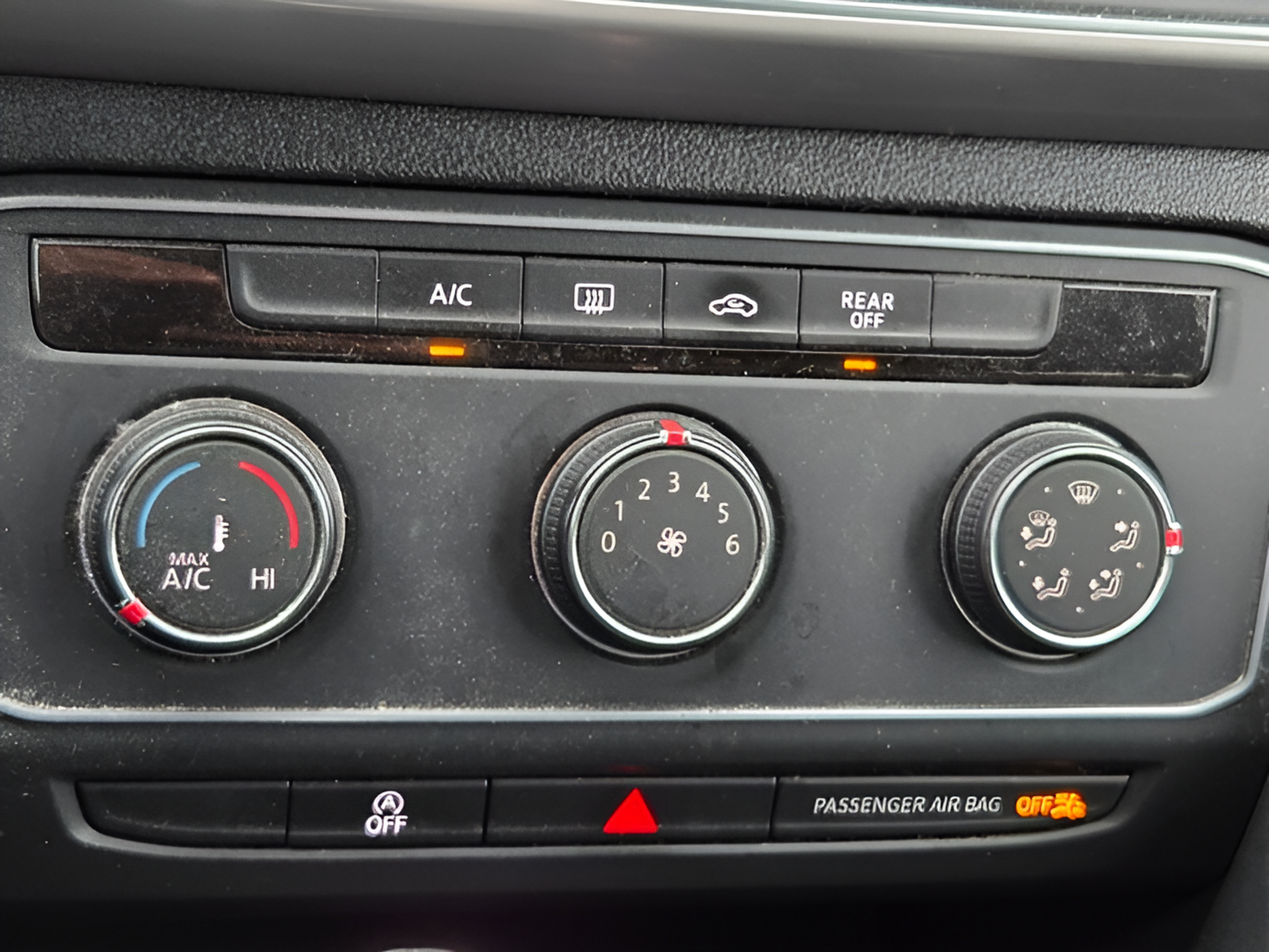 Used 2019 Volkswagen Atlas S FWD image 16