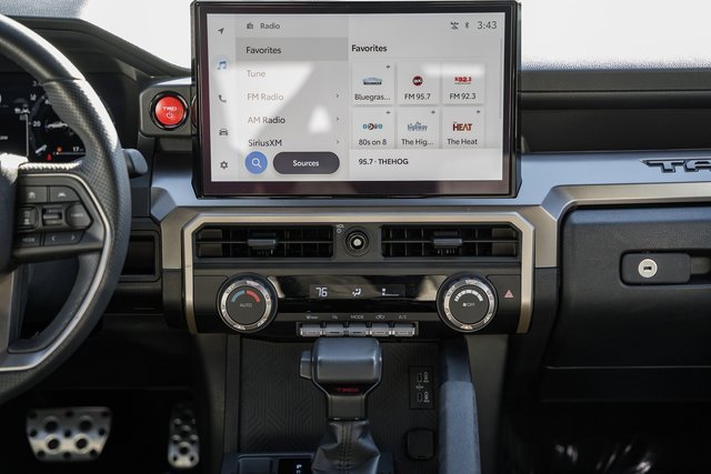 Used 2024 Toyota Tacoma TRD Sport image 24