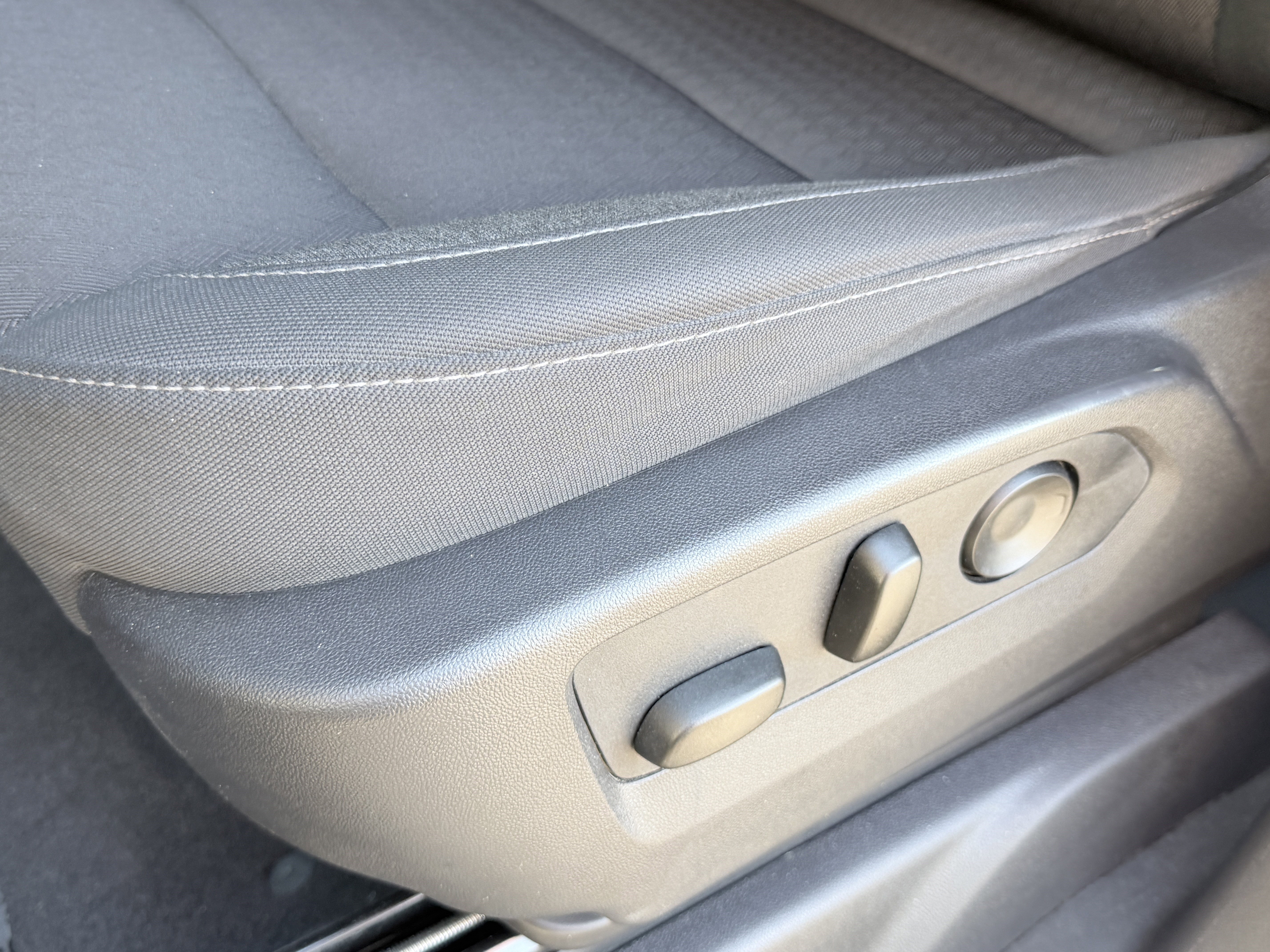 Used 2024 GMC Sierra 1500 Elevation image 16