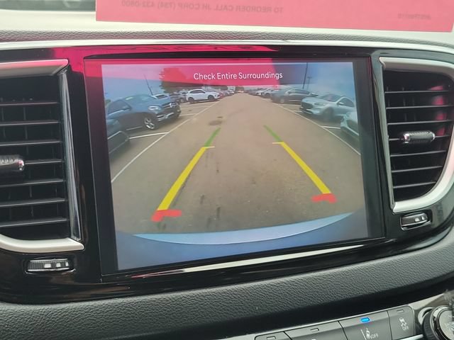 Used 2023 Chrysler Pacifica Touring-L FWD image 17