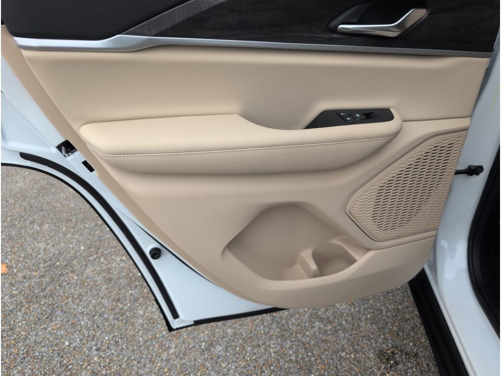 New 2025 Jeep Grand Cherokee Limited w/ Luxury Tech Group II image 31