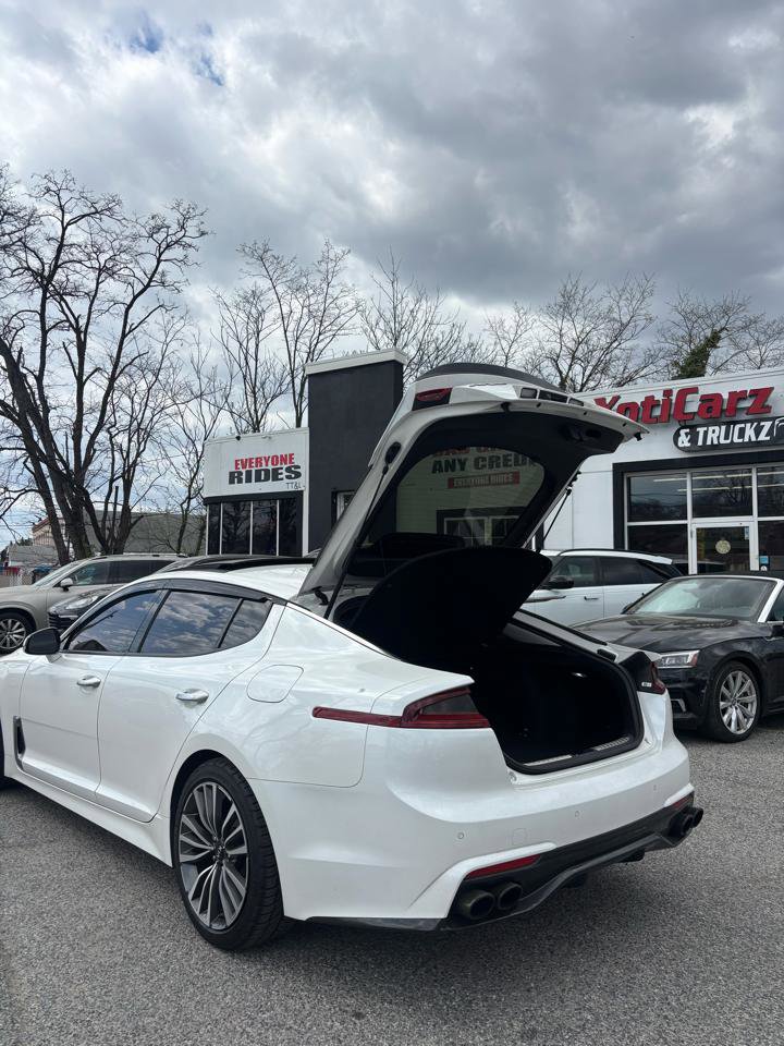 Used 2018 Kia Stinger Premium image 6