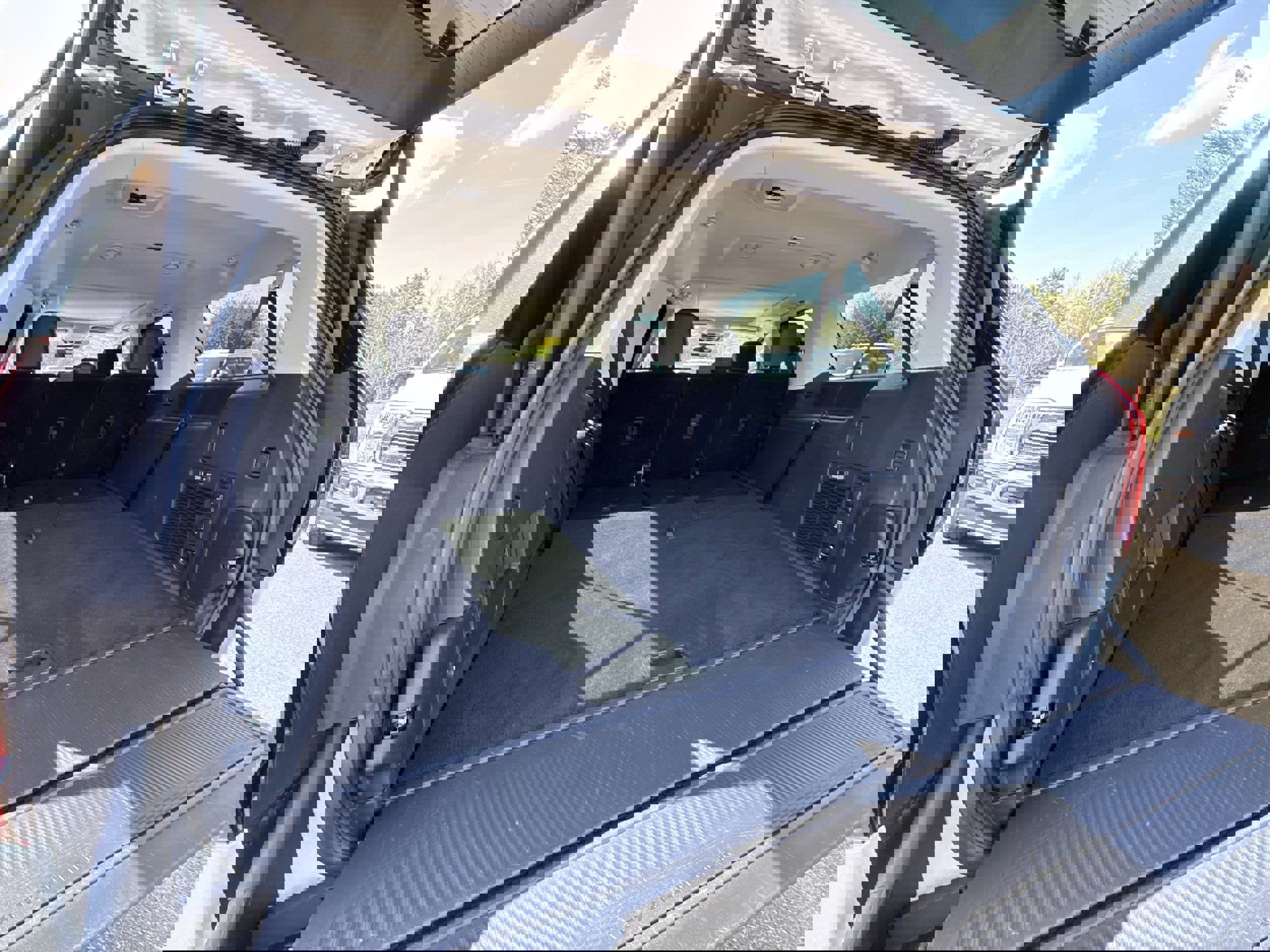 Used 2025 Ford Expedition Max Platinum image 30