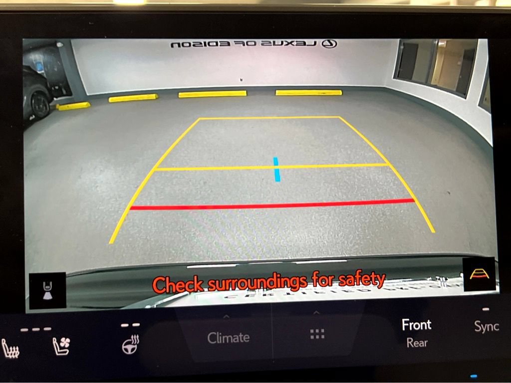 Certified 2024 Lexus RX 350 Premium w/ Kick Sensor & Tow Package AWD/4WD image 39