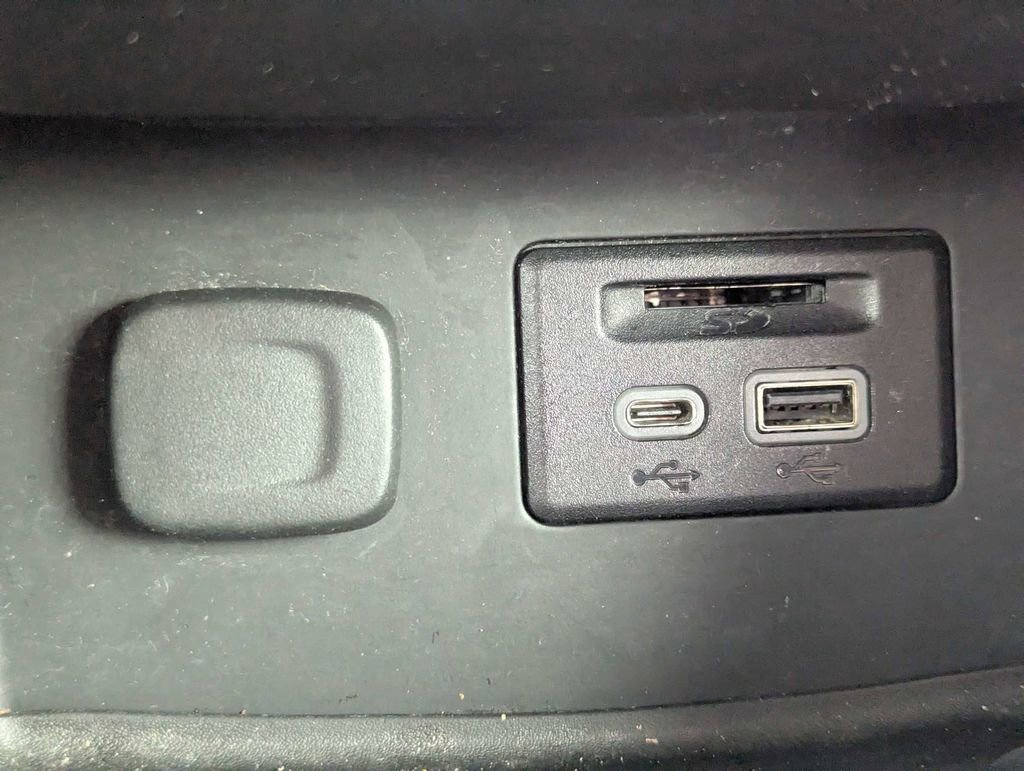 Used 2020 GMC Acadia Denali FWD image 24