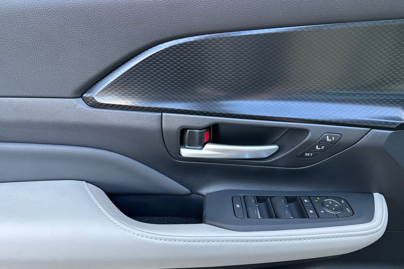 New 2026 Toyota Grand Highlander Platinum image 11