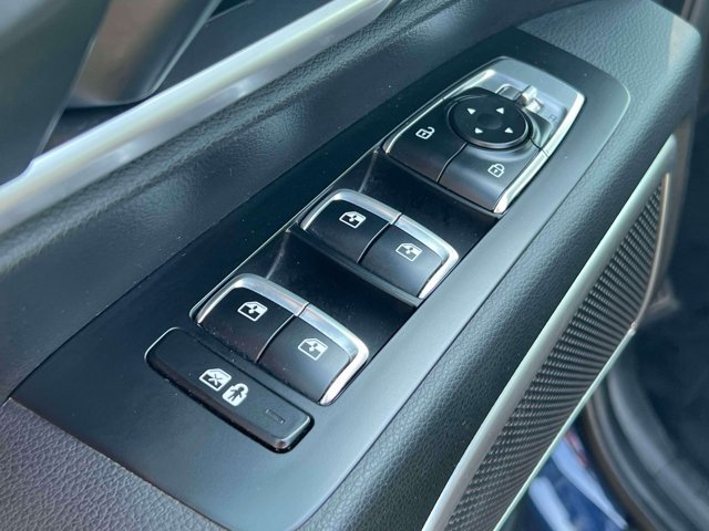 Used 2025 Kia Telluride S AWD/4WD image 19