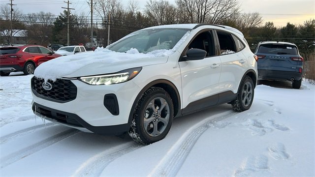 New 2026 Ford Escape ST-Line w/ Cold Weather Package image 2