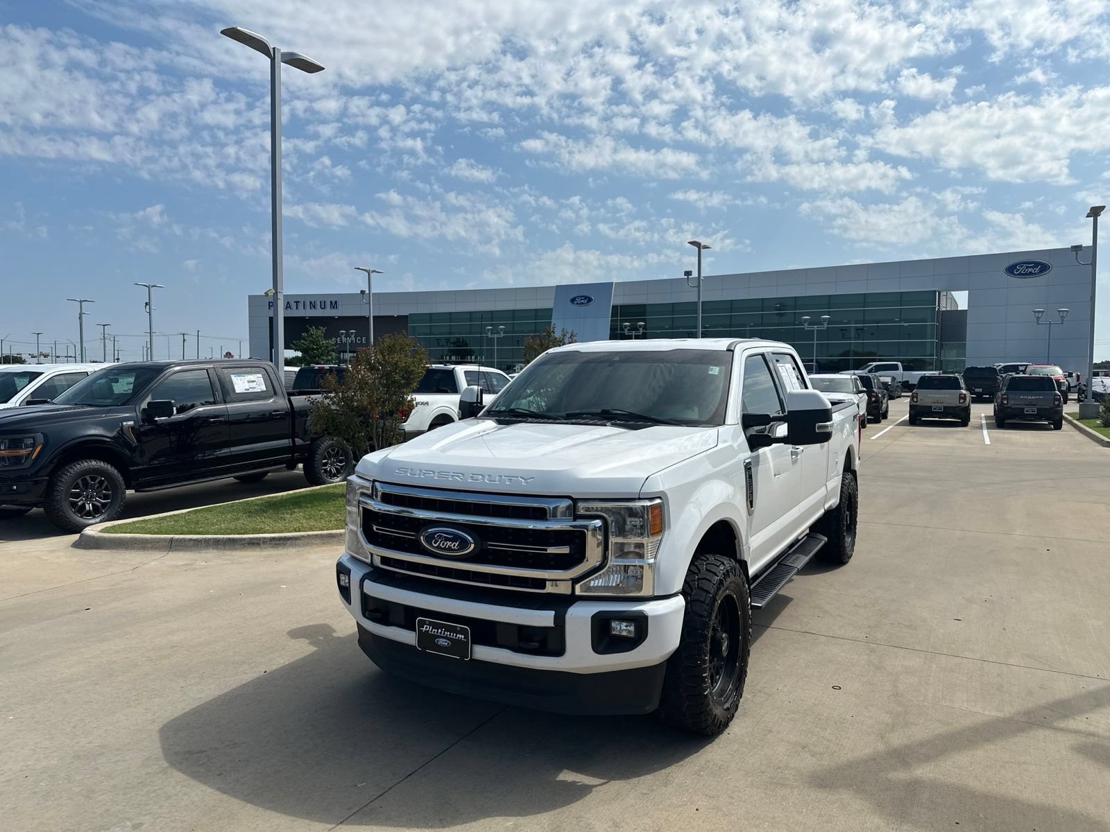 Used 2022 Ford F250 Lariat w/ Lariat Ultimate Package AWD/4WD image 24