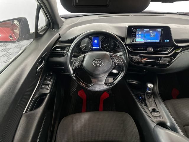 Used 2018 Toyota C-HR XLE FWD image 10