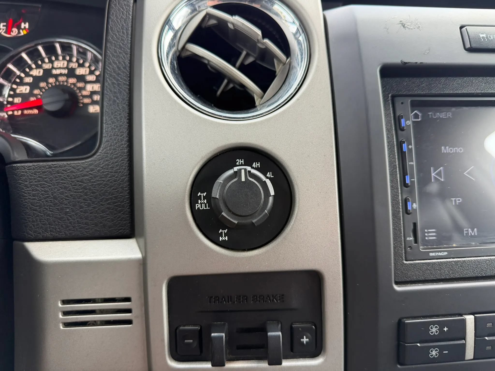 Used 2012 Ford F150 FX4 w/ FX Luxury Pkg AWD/4WD image 15