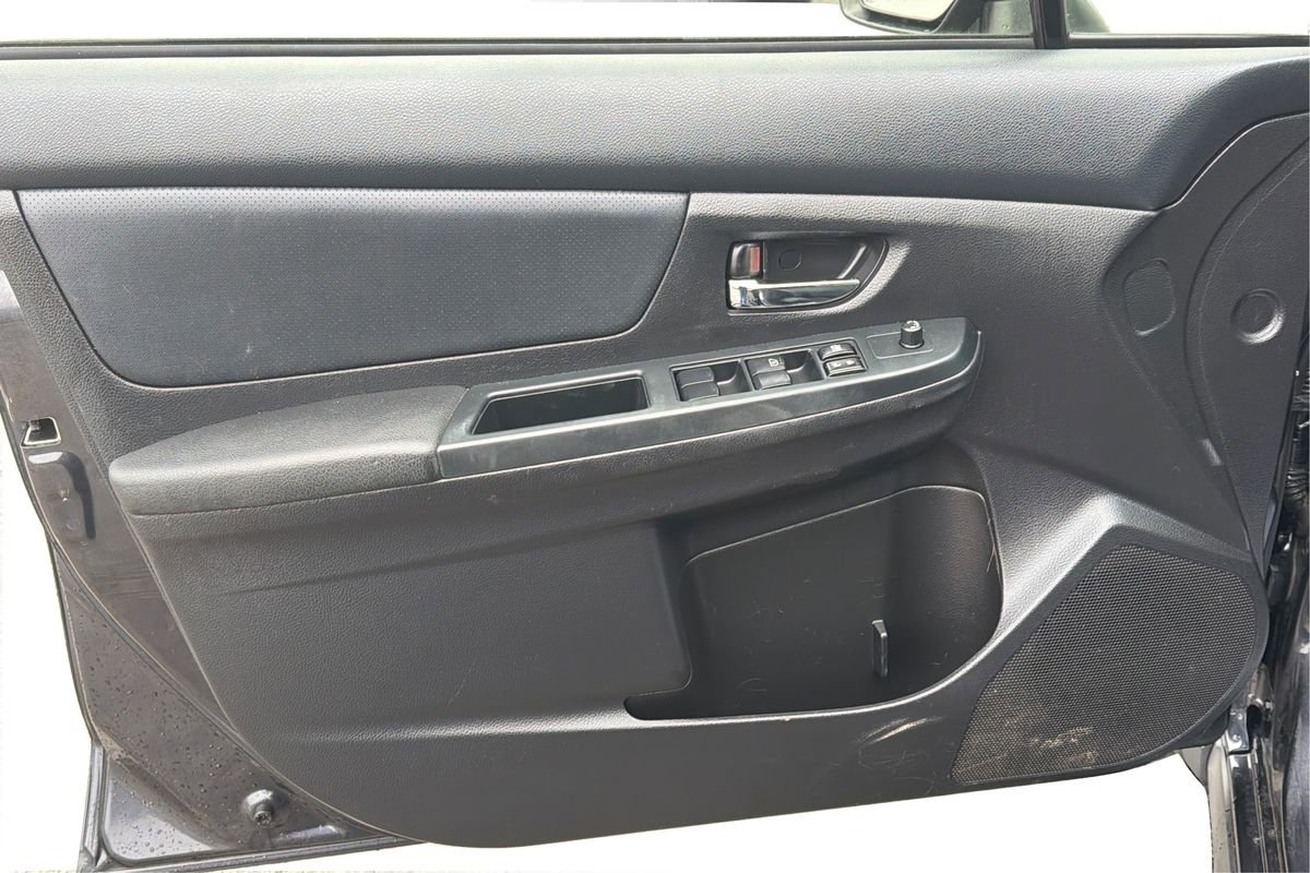 Used 2014 Subaru Crosstrek 2.0i Limited image 19