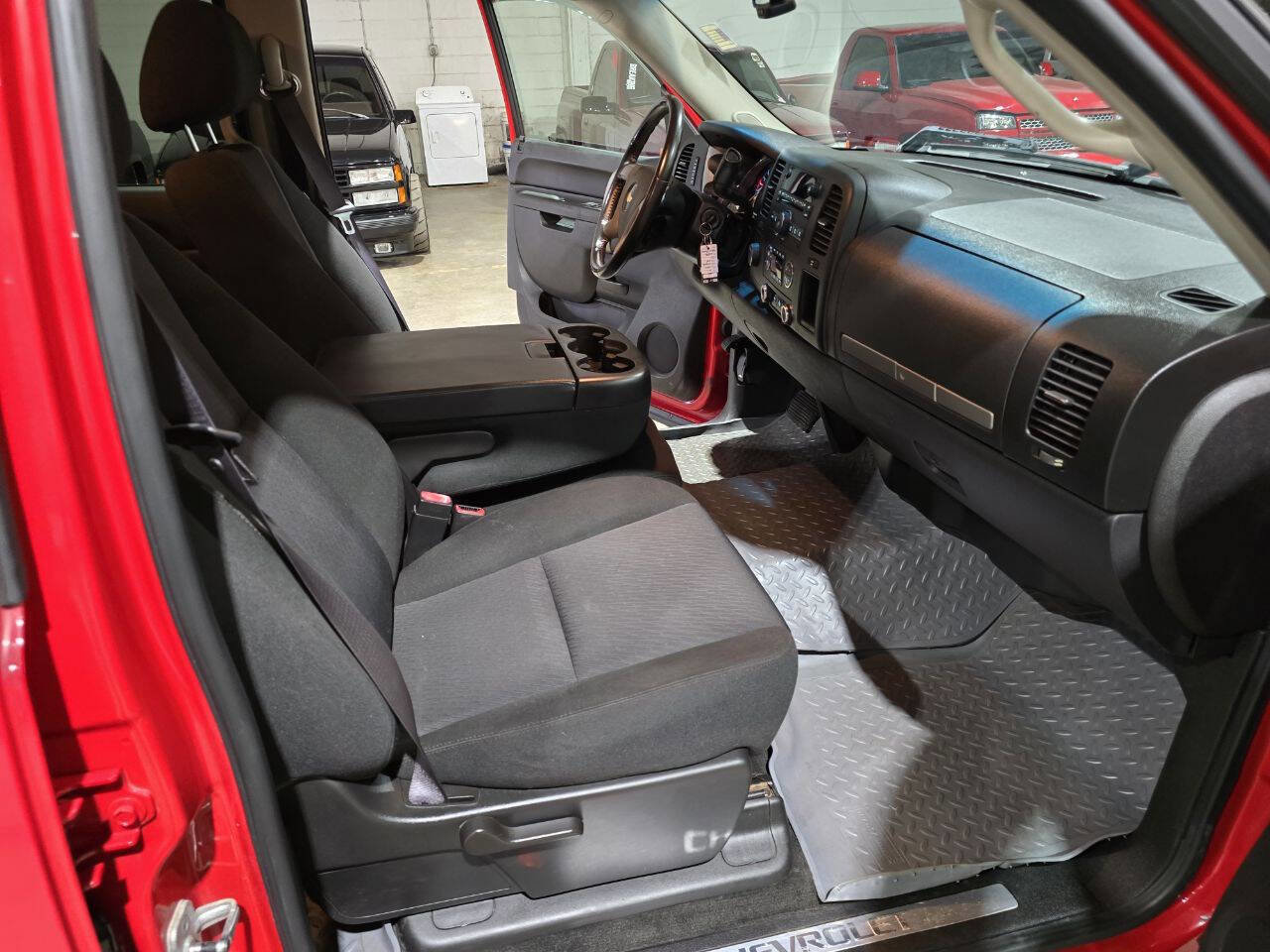 Used 2011 Chevrolet Silverado 1500 LT w/ All-Star Edition image 39