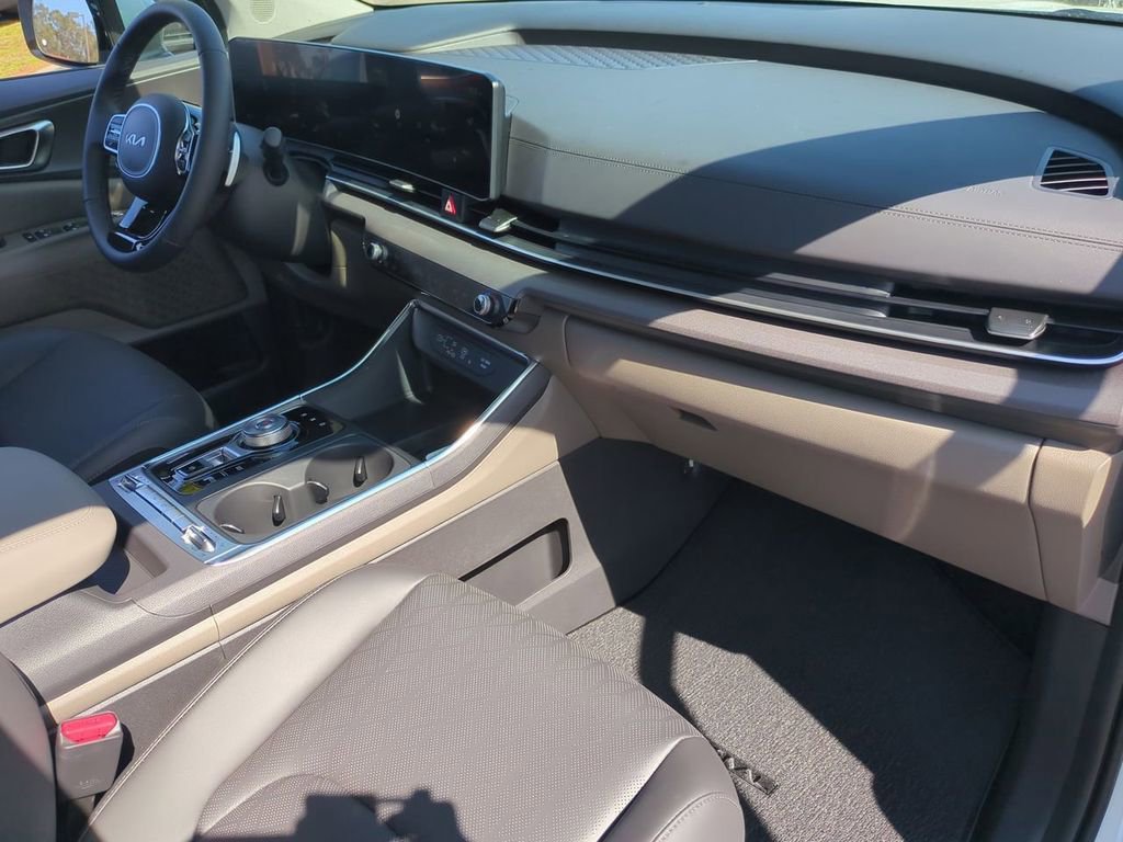 New 2026 Kia Carnival SX FWD image 29