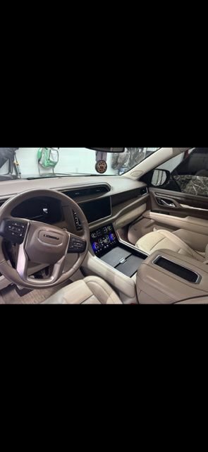 Used 2022 GMC Yukon Denali AWD/4WD image 6