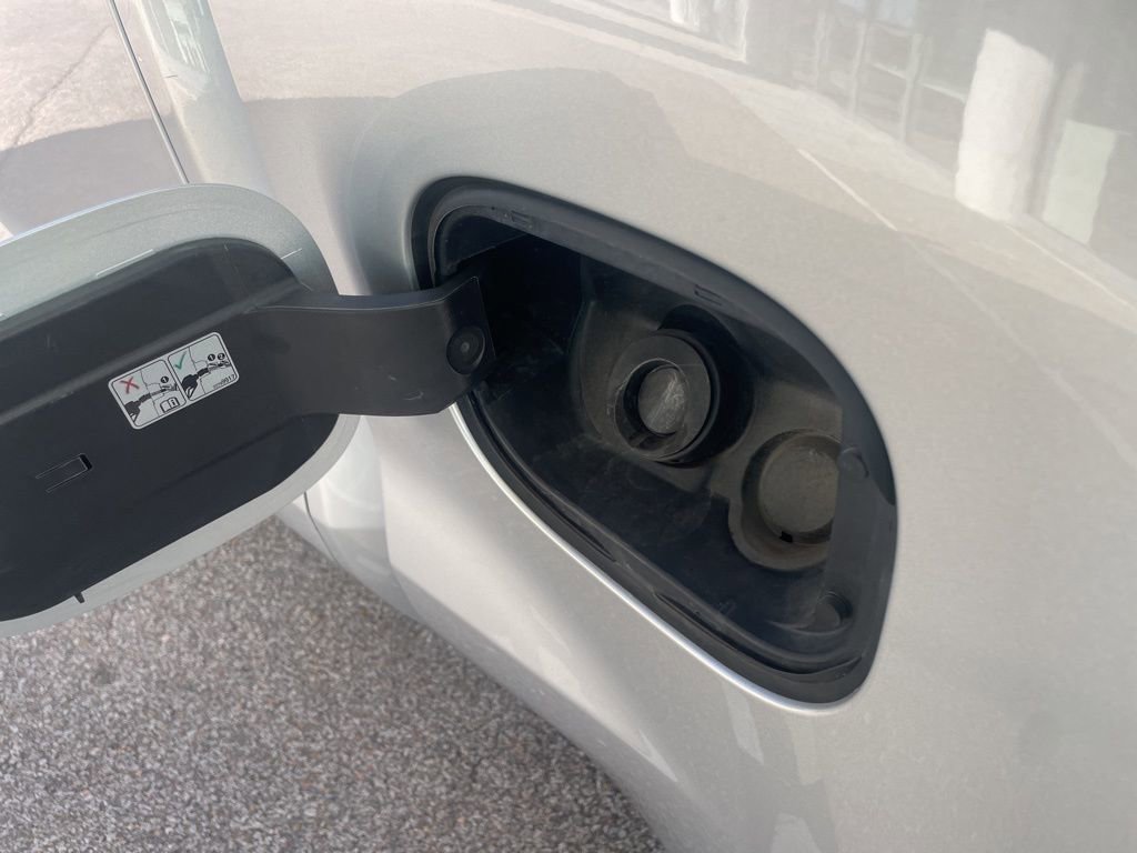 Used 2022 Chevrolet Silverado 1500 Custom image 32