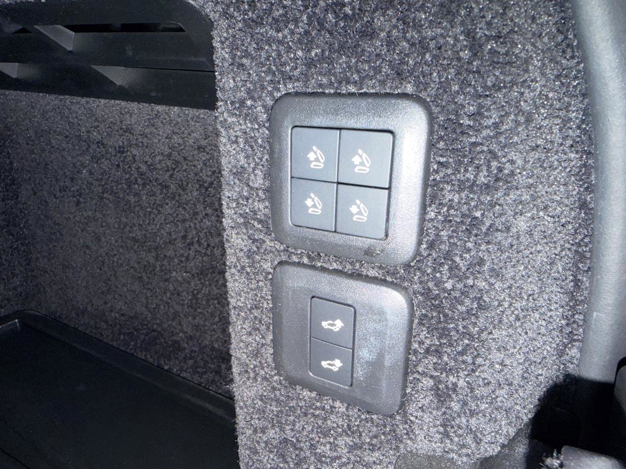 Used 2019 Land Rover Range Rover HSE AWD/4WD image 27