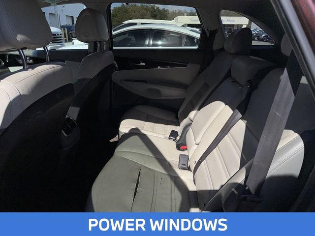Used 2016 Kia Sorento SX image 7