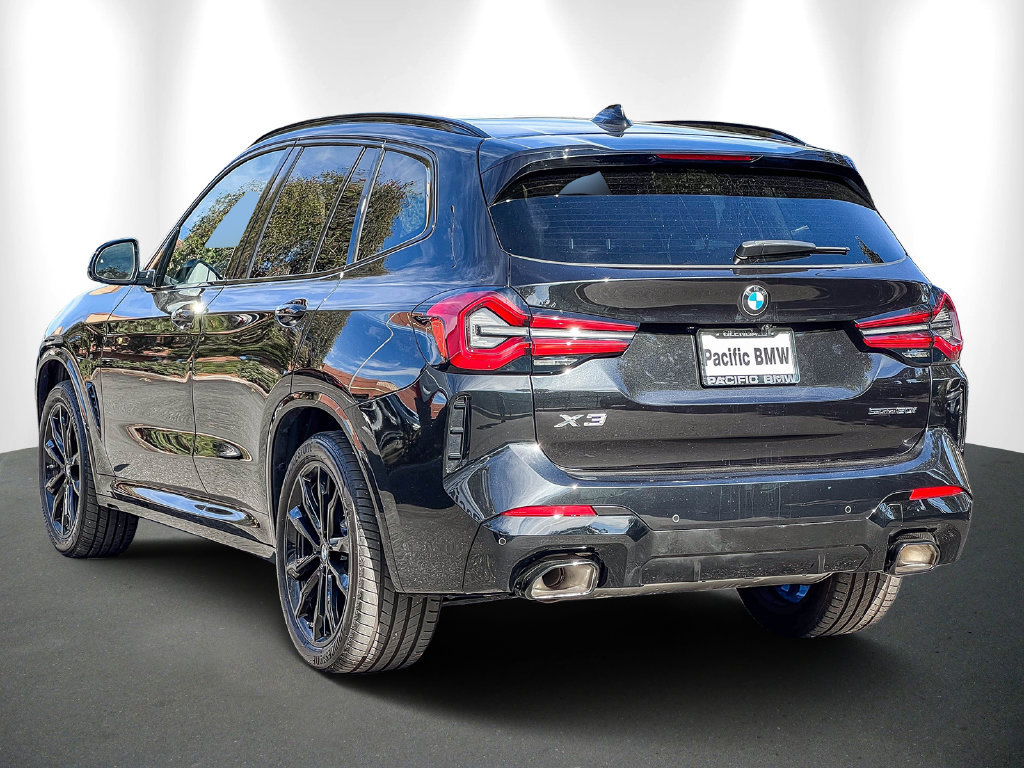 Certified 2024 BMW X3 sDrive30i w/ M Sport Package RWD image 4