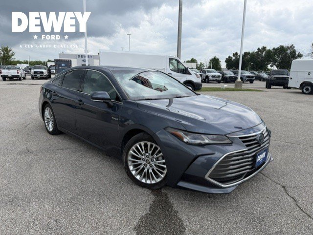 Used 2020 Toyota Avalon Limited w/ Advanced Safety Package FWD image 1