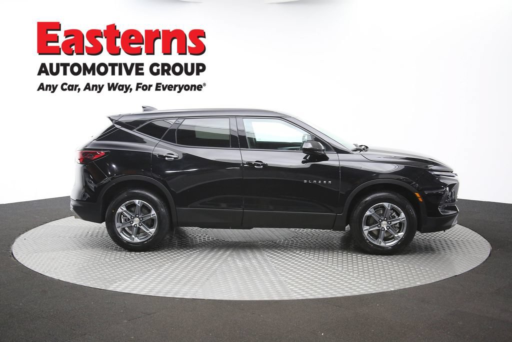Used 2025 Chevrolet Blazer LT FWD image 49