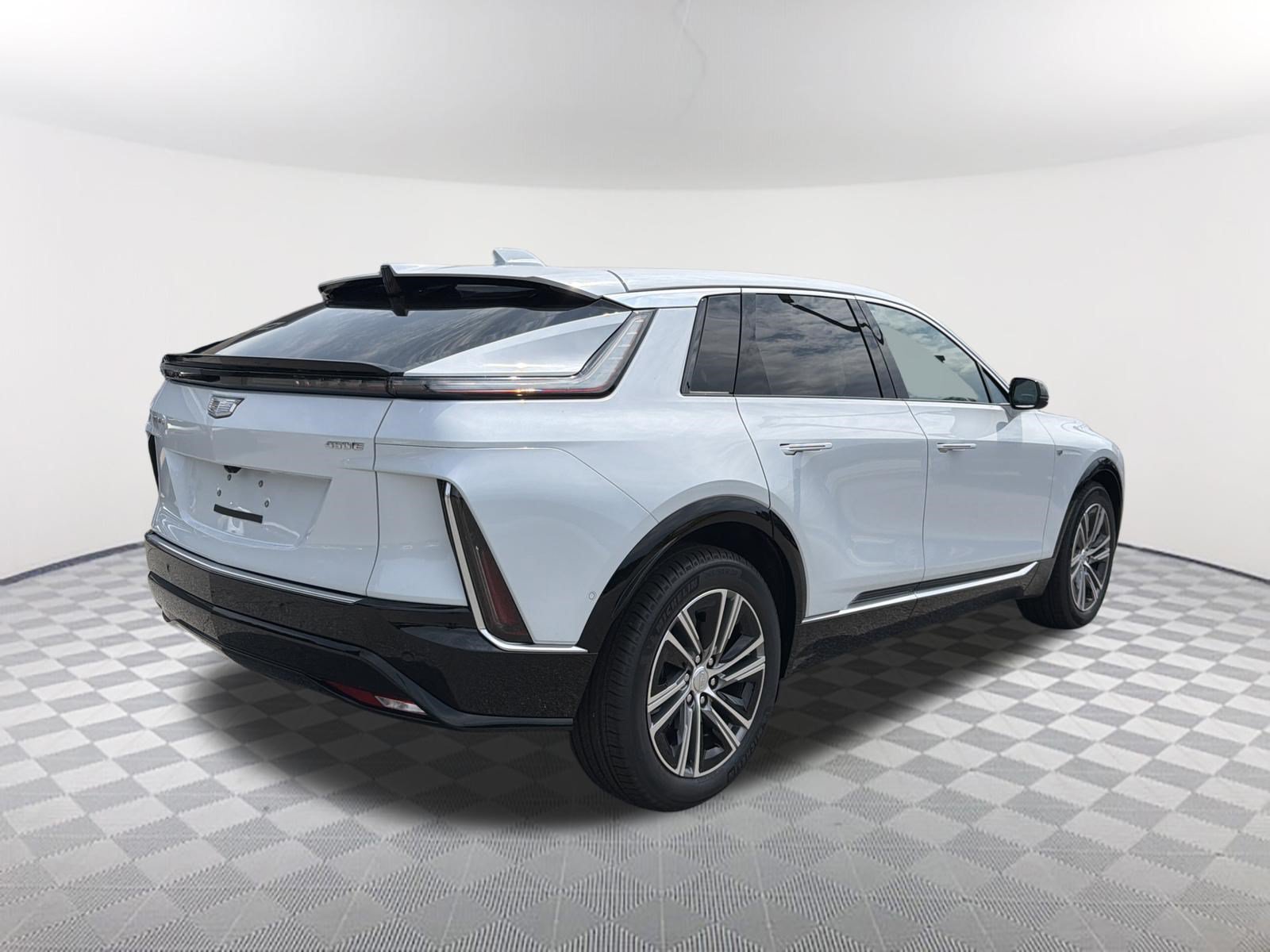 New 2026 Cadillac Lyriq Luxury RWD image 6