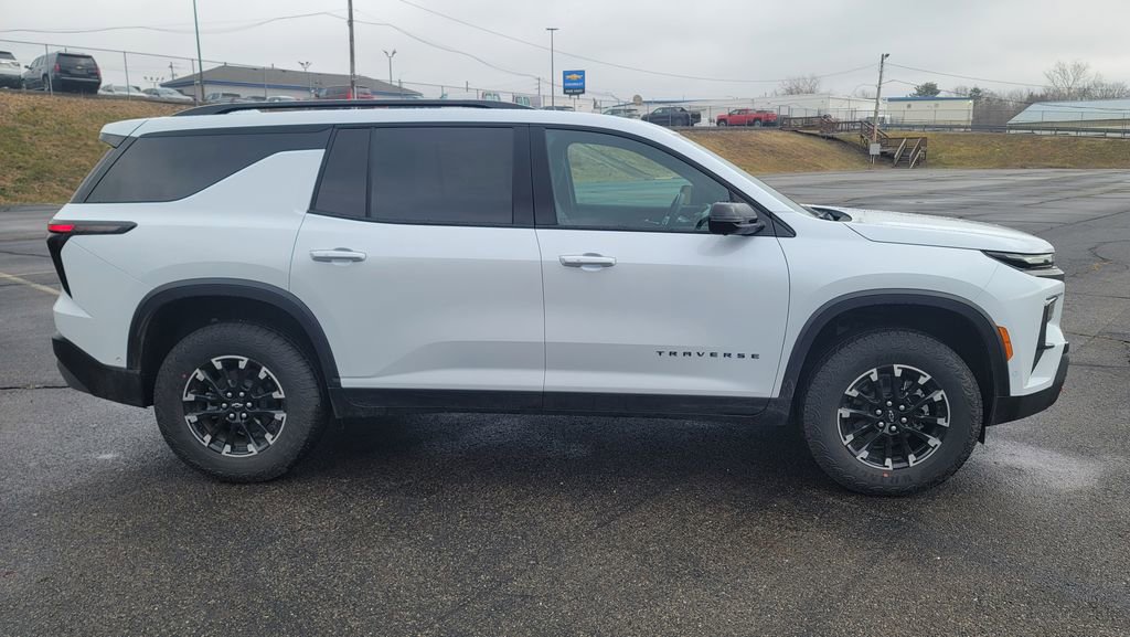 New 2026 Chevrolet Traverse Z71 w/ Enhanced Driving Package image 14