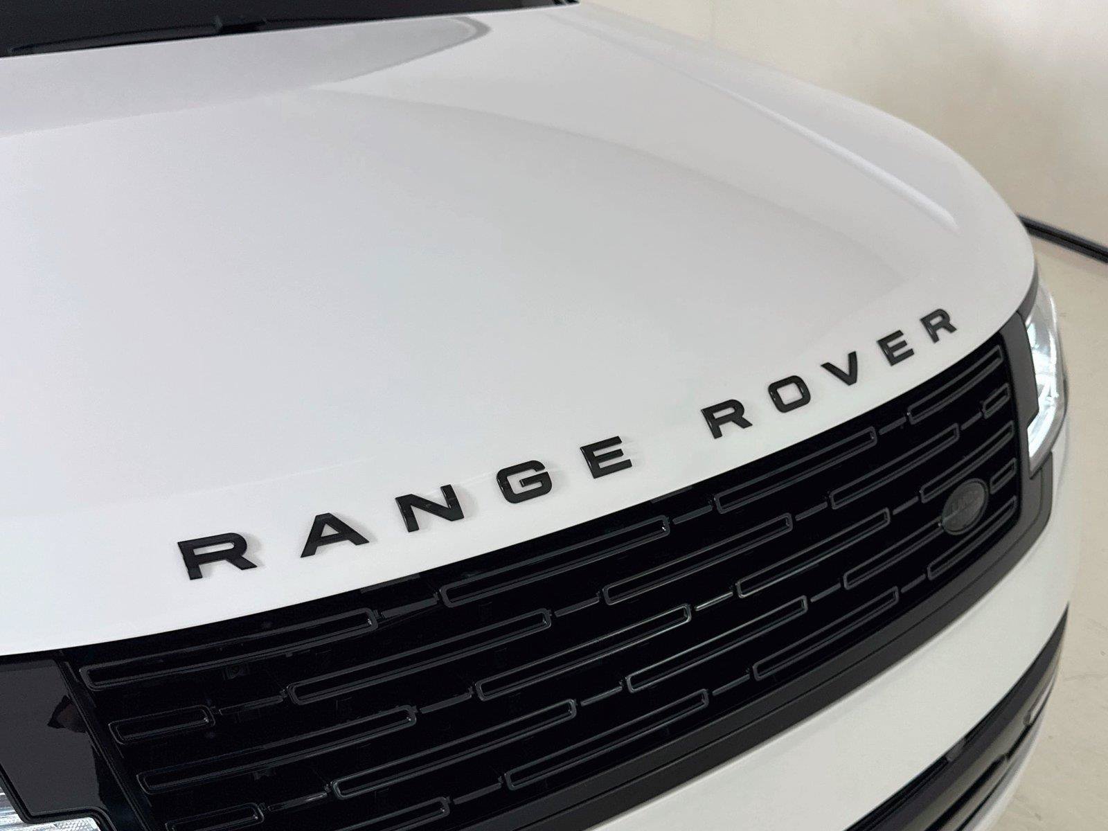 Used 2025 Land Rover Range Rover SE AWD/4WD image 31