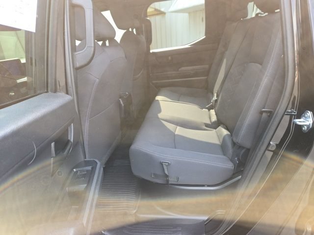 Used 2025 Toyota Tacoma SR AWD/4WD image 9