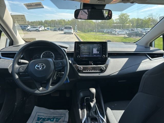 Used 2022 Toyota Corolla LE FWD image 5