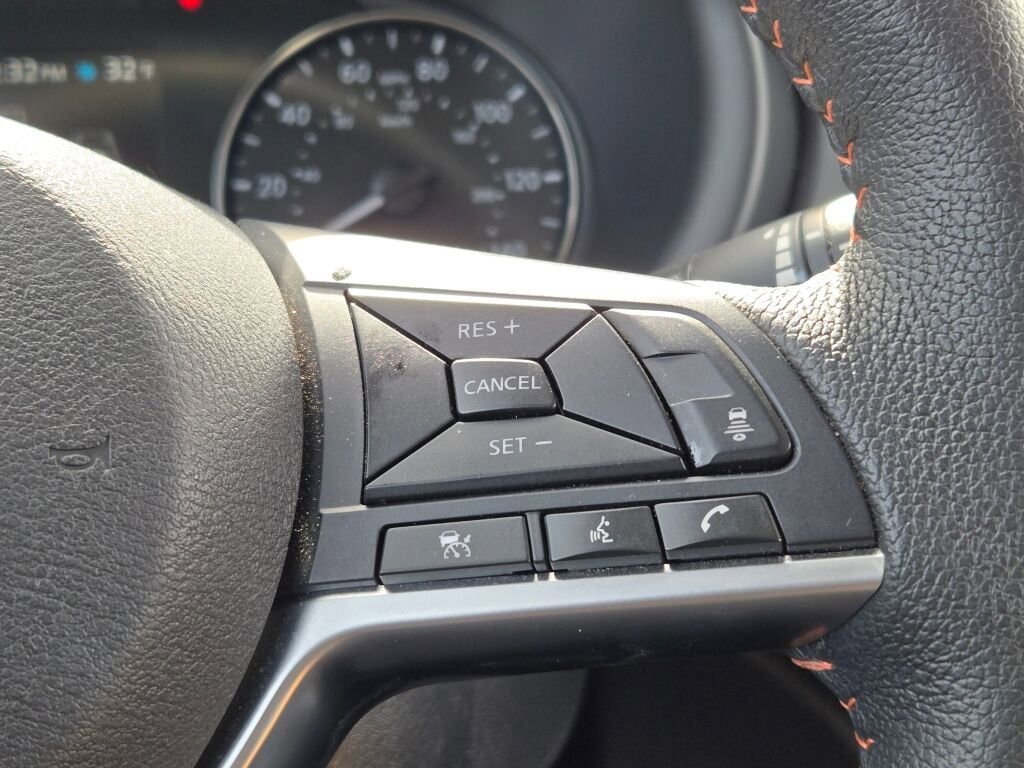 Used 2024 Nissan Kicks SR w/ SR Premium Package image 29