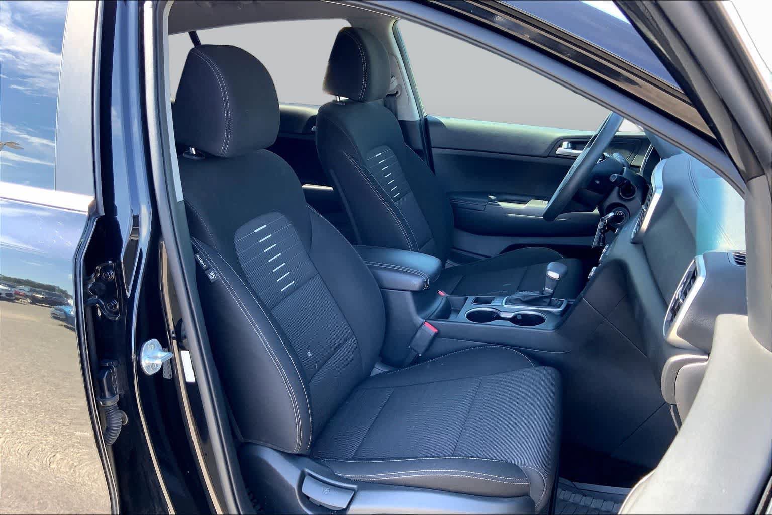 Used 2021 Kia Sportage LX w/ LX Fwd Popular Package image 9