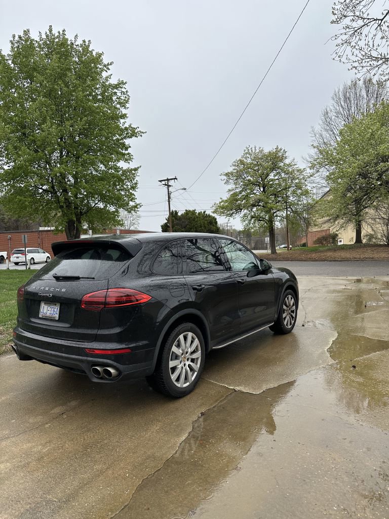 Used 2016 Porsche Cayenne S AWD/4WD image 6
