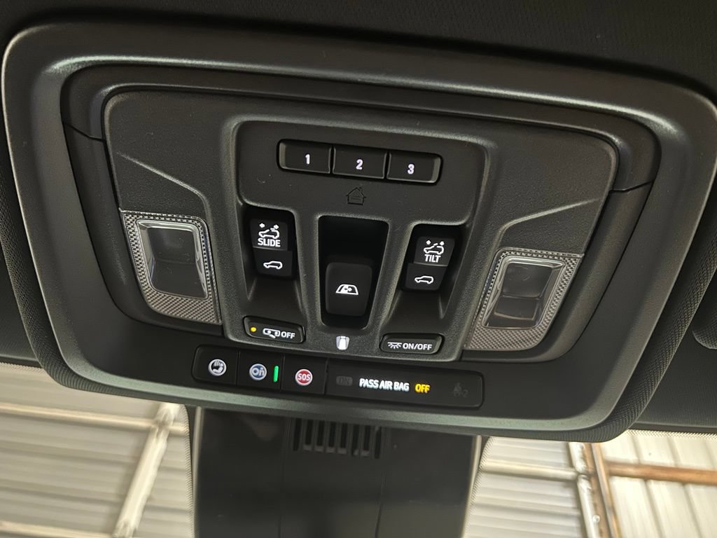 New 2026 Chevrolet Silverado 1500 High Country w/ High Country Premium Package AWD/4WD image 33