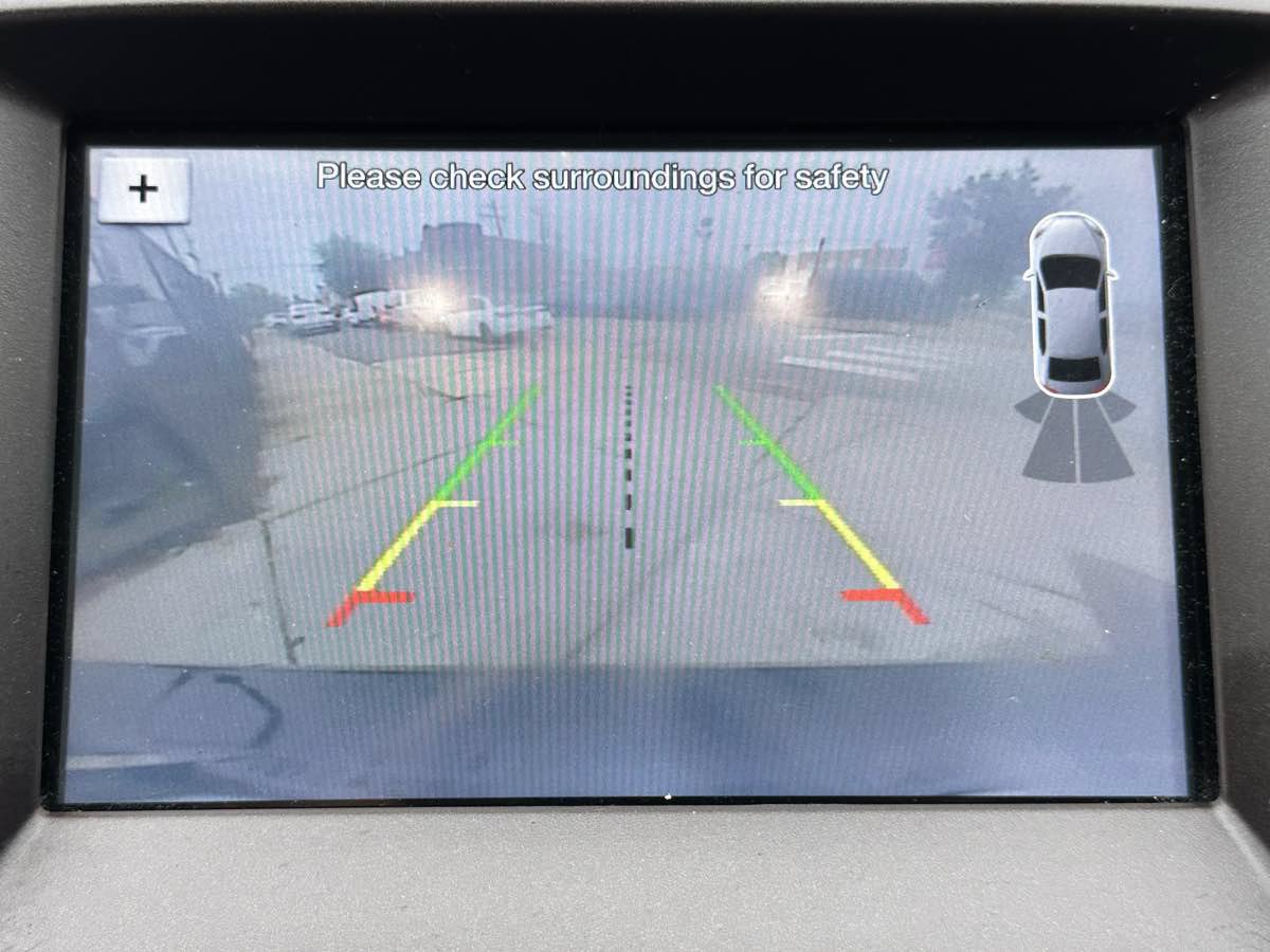 Used 2018 Ford Edge Titanium AWD/4WD image 19