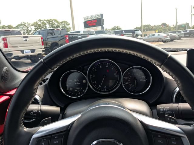 Used 2024 MAZDA MX-5 Miata RF Grand Touring RWD image 28